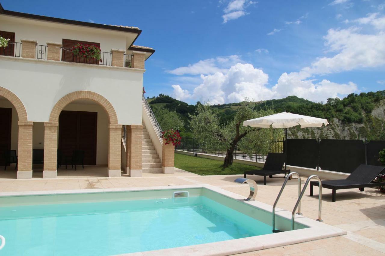 Residence Stella Del Gran Sasso Colledara Екстер'єр фото