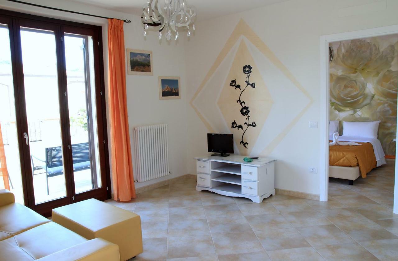 Residence Stella Del Gran Sasso Colledara Екстер'єр фото