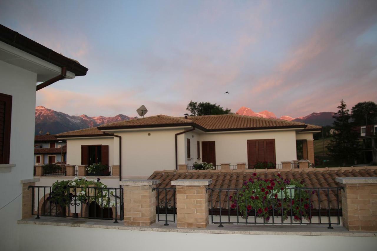 Residence Stella Del Gran Sasso Colledara Екстер'єр фото